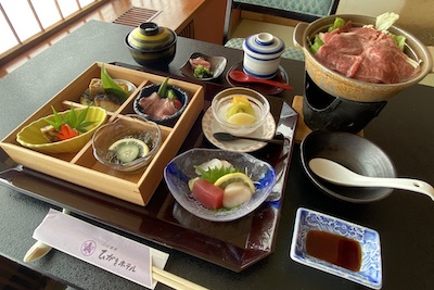 みかわ牛すき焼鍋付昼食御膳